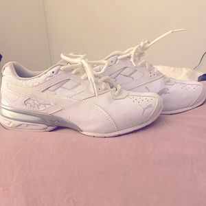 Women’s Athletic shoes